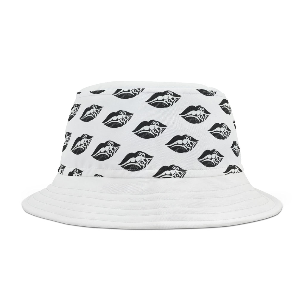Black Kiss Print Bucket Hat — Repeated Lip Pattern Sun Hat