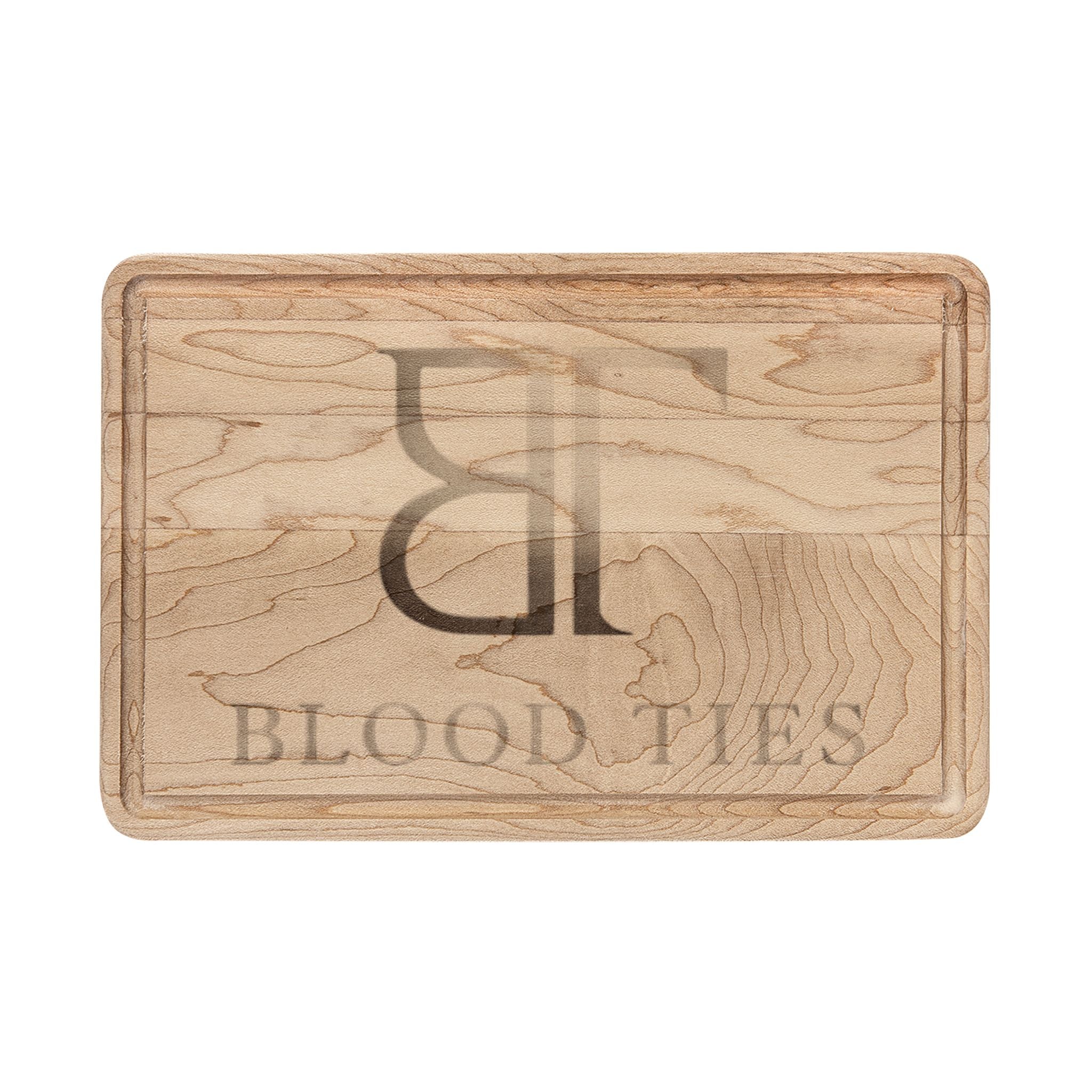 Engraved Personalized Wooden Cutting Board — Custom Monogram & Family Name